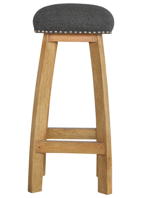 Taburete de bar de tweed negro con tachuelas