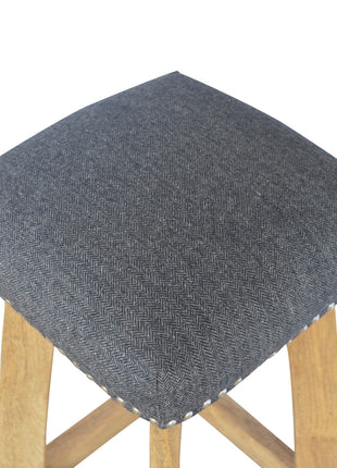 Schwarzer Barhocker aus Tweed mit Nieten