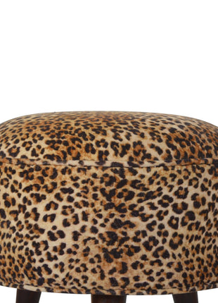 Reposapiés de estilo nórdico con diseño de leopardo