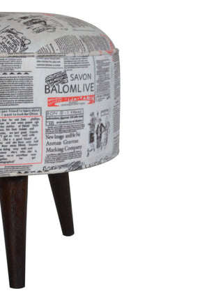 IN1018 - Runder Fußhocker mit Samt im News-Print