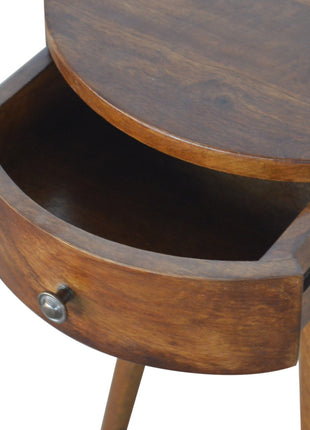 Nordic Chestnut Rundes Nachttischchen