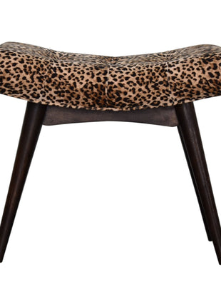 Banco curvo con estampado de leopardo