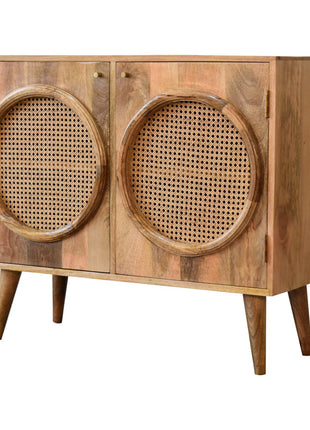 Larissa Cabinet