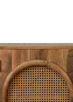 Larissa Cabinet