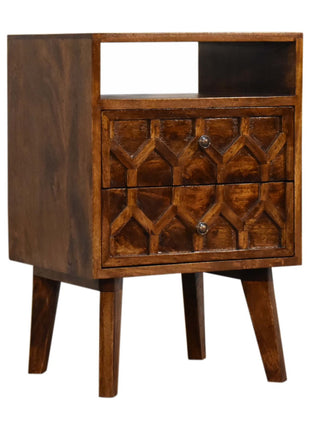 Amouri Bedside