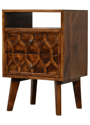 Amouri Bedside
