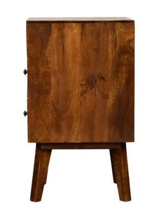Amouri Bedside