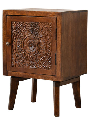 Tova Bedside