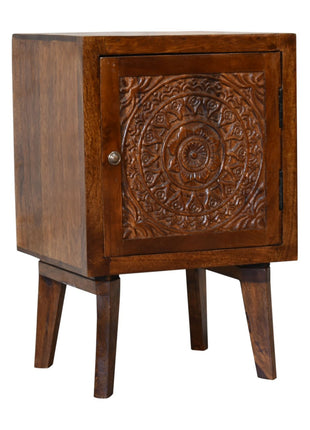 Tova Bedside