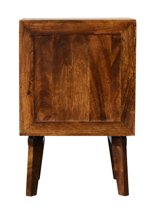 Tova Bedside