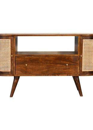 Larissa Chestnut Media Unit