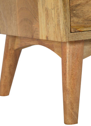 Mueble de torre de madera maciza