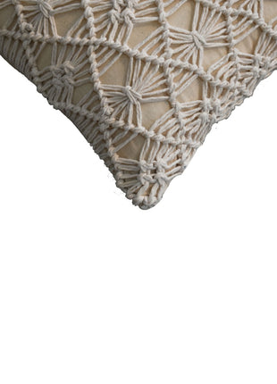 2x Maura Natural White Cushions