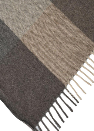 Selin Grey Woolen Throw (Queen size 150 x 180cm)