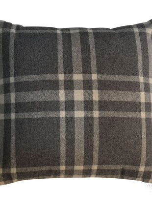 2 Quinn Cushion Canus & Grey Tweed