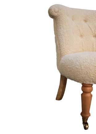 Bouclé-Akzentstuhl in Creme