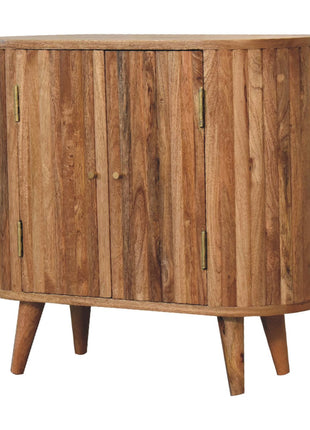 Gabinete con puerta a rayas