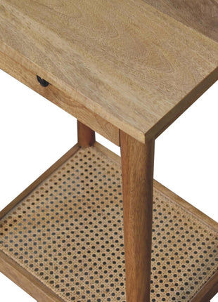 Gewebter Beistelltisch aus Massivholz