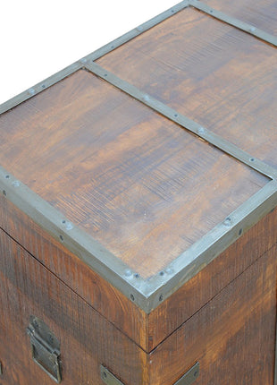 Aufbewahrungsbox aus Eisen