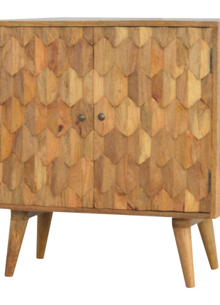 Schrank mit Ananas-Schnitzereien