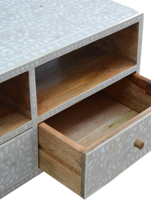 Medieneinheit mit floralem Knocheninlay